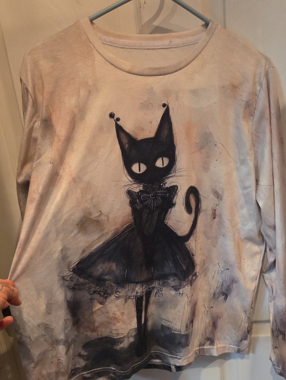 Black Cat Graphic Long Sleeve Tee - Cream Base